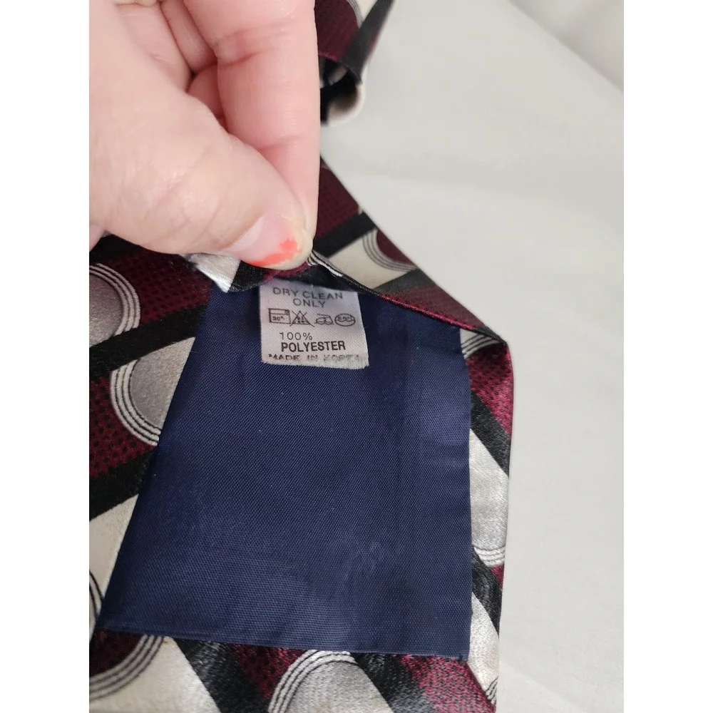 Empire High Fashion Mens Geometric Abstract Tie Burgundy Purple Silver Black